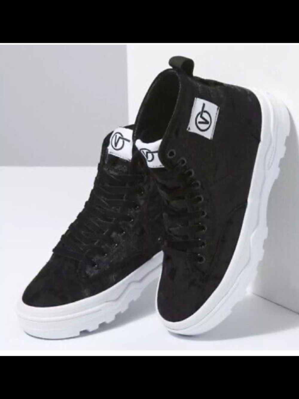 NEW VANS WC Crushed Velvet Black High-Top Sneakers Black/ White Platform. 8.5W